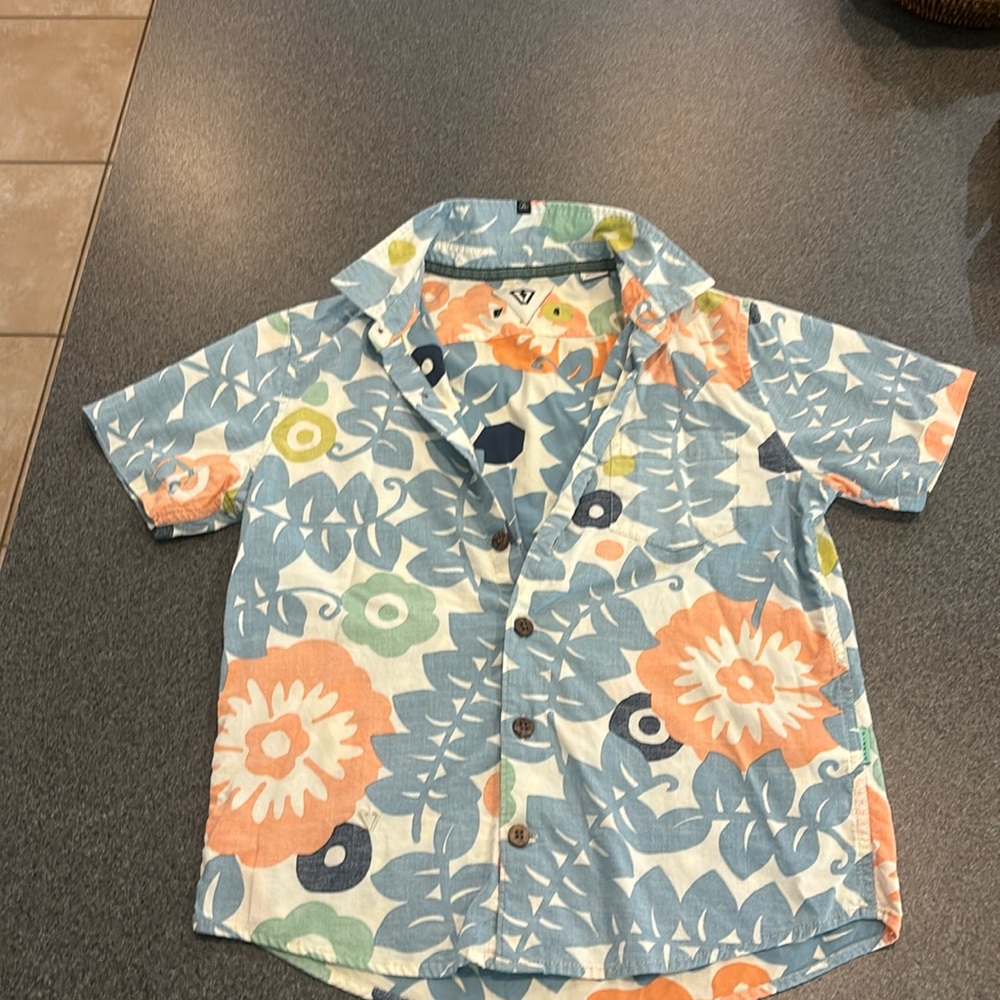 VISSLA BOYS MEDIUM BUTTON DOWN